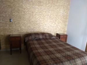 Casa en fraccionamiento con seguridad y 2 casas club con alberca se Factura