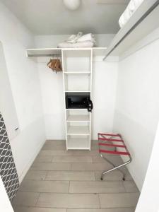 BeachWalk Studio Apartment 2 beds, amazing views