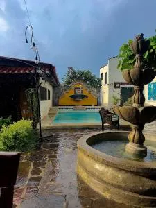 Old Bells Hostel Santa Ana - San Sebastián Salitrillo