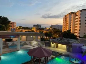 Depar 8 pers Tonsupa Playa Almendro - 阿塔卡梅斯