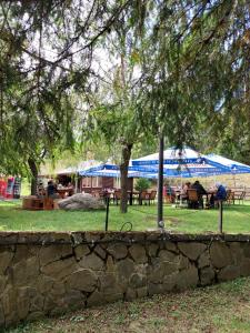 Pensiunea La Taverna