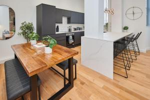 Host & Stay - Princes Place Living