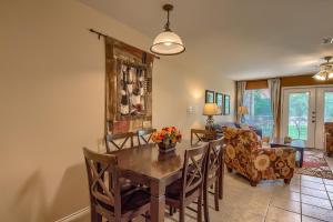 WW E202 Schlitterbobs Hideaway