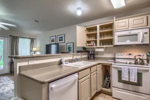 WW H202 Mather Street Retreat