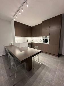 Monique Luxury Apartment