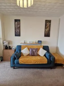 3 Bedroom - 1 Bathroom - Garden - Pet Friendly - Gresford