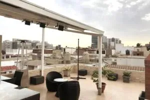 Casa de 4 pisos cerca a embajada de USA y centros comerciales - Lima