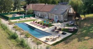 Sans Souci Bed and Breakfast Luxe Heated Pool and Restaurant