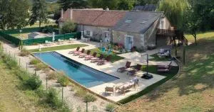 Sans Souci Bed and Breakfast Luxe Heated Pool and Restaurant - Le Liège
