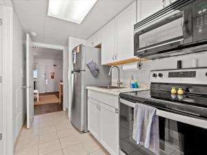 Instaworthy Oceanfront Oasis lazy river hot tubs