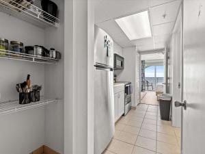 Instaworthy Oceanfront Oasis lazy river hot tubs