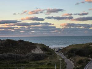 Cozy apartment with sea view and parking place