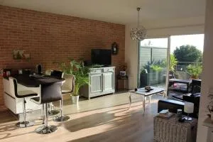 Bel appartement 1 chambre - résidence de standing - 勒皮伊圣雷帕拉德