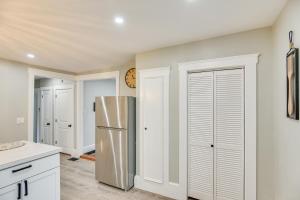 Sharon Home Less Than 8 Mi to Gillette Stadium!