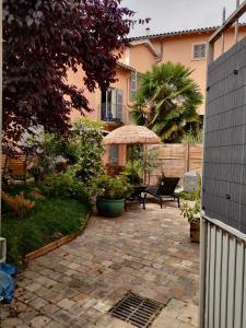 B&B / Chambres d'hotes La Chamade en Beaujolais : photos des chambres