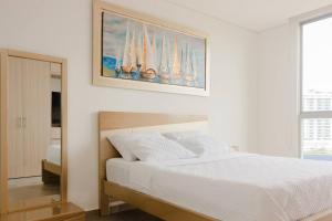 Cozy apartment next to the beach!