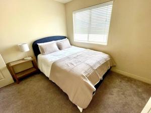 Spacious quiet townhome near BYU easy freeway access