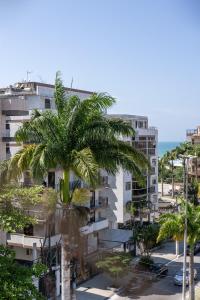 3Qts a 200m da PRAIA DO FORTE com GARAGEM, Varandas e Wi-fi