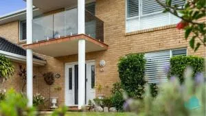 Wave Song - minutes to the shore - Blacksmiths