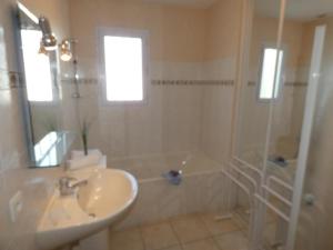 Maison spacieuse avec jardin clos, animaux acceptés, près des plages - FR-1-540-255