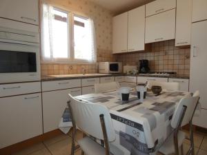 Maison familiale 94m² à 1,2km des plages - Jardin clos, 3 chambres, terrasse équipée - FR-1-540-255