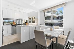 Sydney Harbourside Apartment