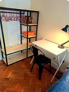 Quarto com Anfitriã em Copa