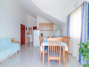 Apartments Ana & Bogdan - One Bedroom Apartment with Terrace and Sea View A1 ST