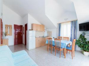 Apartments Ana & Bogdan - One Bedroom Apartment with Terrace and Sea View A1 ST