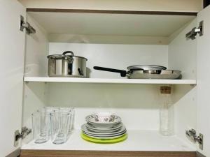 10G Cozy Condo at Park McKinley West near Venice Mall