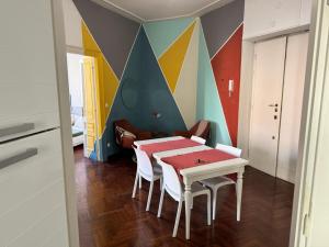 A Colorful Spot for La Dolce Vita