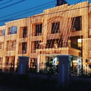 Hotel Paras - Banūr