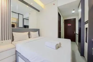 Homey and Nice Studio at Transpark Bintaro Apartment By Travelio - Mencil