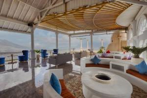 Colosseum Kintamani With mountain view