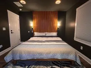 Rome's Escape to Modern Luxury Hidden Gem! - Lindale