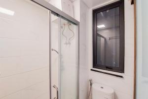 Well Appointed and Fancy 2BR at Sky House BSD Apartment By Travelio