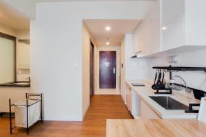 Well Appointed and Fancy 2BR at Sky House BSD Apartment By Travelio