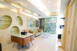 Strategic and Comfy 2BR Apartment at Trillium Residence By Travelio