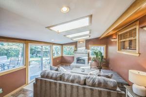 Bright & Cozy House Centennial Littleton 3 Bed 3 Bath