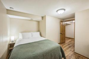 Bright & Cozy House Centennial Littleton 3 Bed 3 Bath