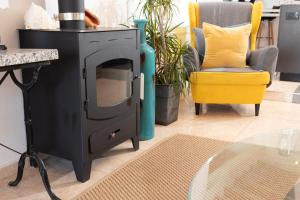 LIMASSOL AKROTIRI BEACH VINE COTTAGE a