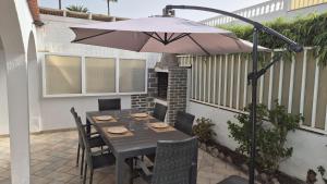 Oasis Holycan - by Gestión Vacacional Canarias