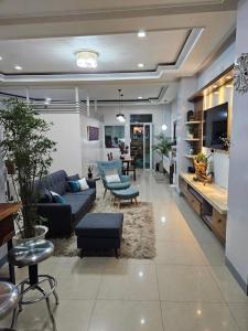 AGC Penthouse - Ground Floor Apartment