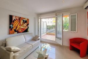 AGENCE HENRI CAMILLE - BOSQUETS - Studio close to center with terrace