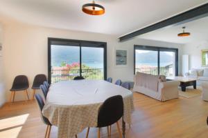 Villas Comfortable villa with a view of Lake Bourget : photos des chambres
