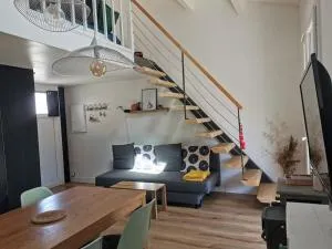 Maisonnette calme et ensoleillée, parking privé - Juvignac