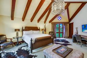 Moroccan-Style Paradise with Pool & Maid at Casa de Campo