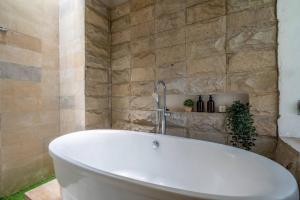 ZEYA VILLA - 1BR Haven near to Seminyak, Legian and Kuta