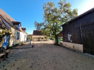 Maisons de vacances Domaine du Raysse : Maison 2 Chambres