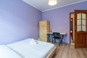 Kochanowskiego City Centre Apartment by BookingHost